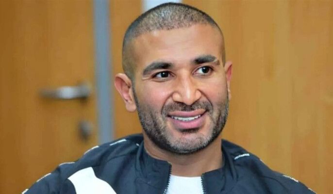 شاهد .. أحمد سعد يتعلم تجويد القرآن ويتلو الآيات بطريقة متقنة