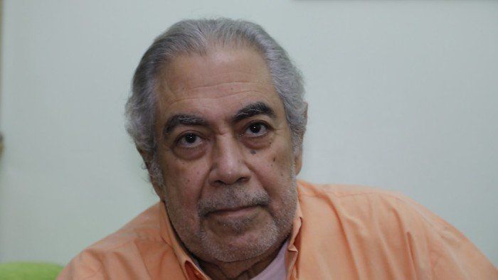 تعرف على تطورات الحالة الصحية للفنان المصري صبري عبد المنعم