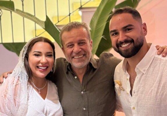 شاهد .. وصية مؤثرة من شريف منير في زفاف ابنته أسما… وزوجها يرد بطريقة لافتة