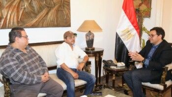 شاهد .. في تعاون جديد مع وزارة الثقافة.. محمد هنيدي يفتتح موسم المسرح من الإسكندرية