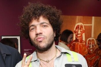 شاهد .. تصريحات غير متوقعة من فنان مرتبط بإحدى أشهر نجمات العالم