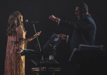 شاهد .. بـ72 ساعة من الطرب... أنغام تختتم حفلات العيد في المملكة العربية السعودية