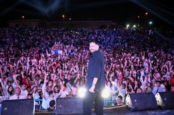 شاهد .. حمادة هلال يُشعل أجواء الصيف في القاهرة بحفل جماهيري ضخم