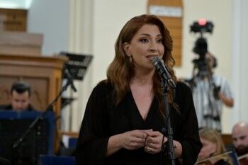 شاهد .. "من وحي النغم": أمسية موسيقية في بيروت بقيادة أندريه الحاج مع الأوركسترا الوطنية اللبنانية