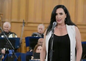 شاهد .. "من وحي النغم": أمسية موسيقية في بيروت بقيادة أندريه الحاج مع الأوركسترا الوطنية اللبنانية