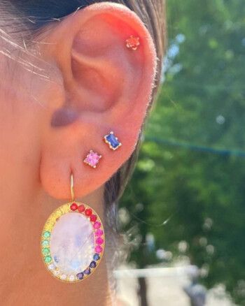 شاهد .. لنساء شهر حزيران.. مجوهرات تشع أناقة لمواليد هذا الشهر