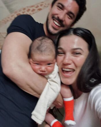 شاهد .. ملامح ابن بينار دينيز تظهر بوضوح لأول مرة