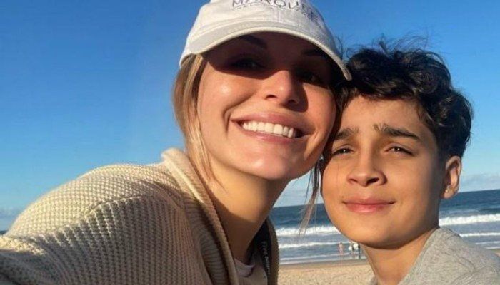 مأساة المذيعة الأسترالية كلير ماكان.. انتحار ابنها وفشل محاولة "الكرونيكس" لإنقاذه