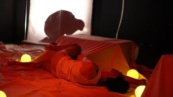 شاهد .. "بالسابع" مسرحية خارجة عن المألوف.. وميراي بانوسيان وجو الخوري يصرّحان لـ"الفن"