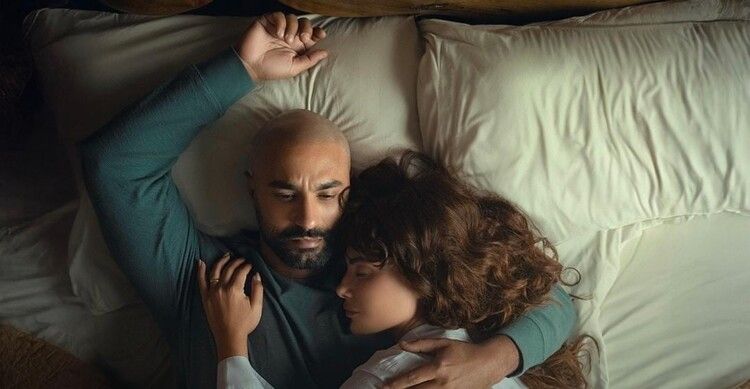 شاهد .. رومانسية حزينة.. طرح البرومو الرسمي لمسلسل "220 يوم"