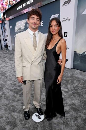 شاهد .. في العرض الأول لفيلم "F1"... السائقون وشريكاتهم ينطلقون بالموضة على المسار السريع