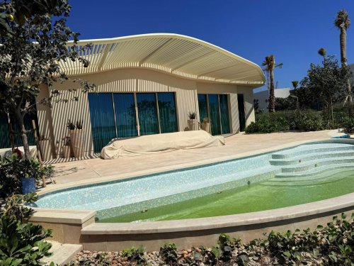 افتتاح أجمل منتجع سياحي في السعودية.. لن تصدق أن هذا واقع وليس خيال