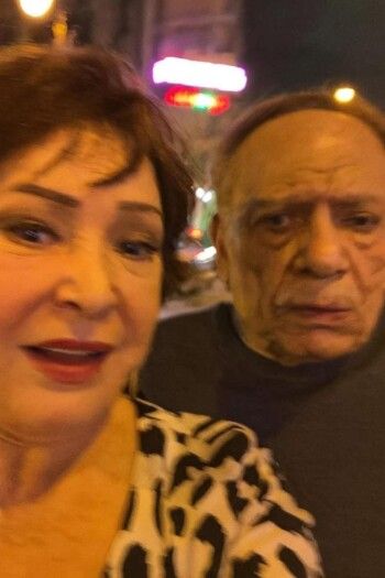 شاهد .. ظهور حديث لعادل إمام مع لبلبة في القاهرة .. ما حقيقة الأمر ؟