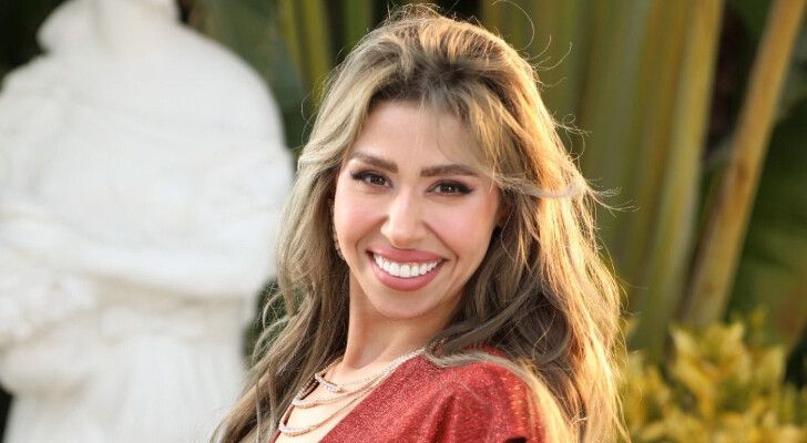 شاهد .. إيناس عز الدين تطلق " كفاياك تعبت "