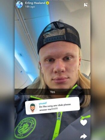 شاهد .. نجم كرة قدم عالمي يستمتع بوقته على أنغام "الليلة" لعمرو دياب!