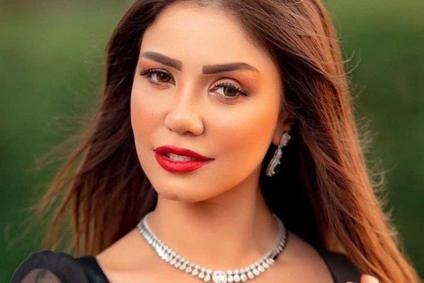 شاهد .. فنانة تتعرض لأزمة صحية خطيرة بسبب خطأ طبي