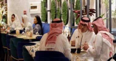 يبدأ غدا.. إلزام بالإفصاح عن المكونات الغذائية بـ"منيو" مطاعم ومقاهى السعودية