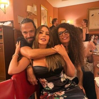 شاهد .. عيد صوفيا فيرغارا يتحوّل إلى مهرجان نجوم.. مفاجآت وأجواء ساحرة في قلب البحر