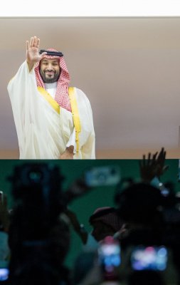رسمياً.. الأمير محمد بن سلمان يزف بشرى خفض ضريبة القيمة المضافة في المملكة والشعب السعودي يطير من الفرح