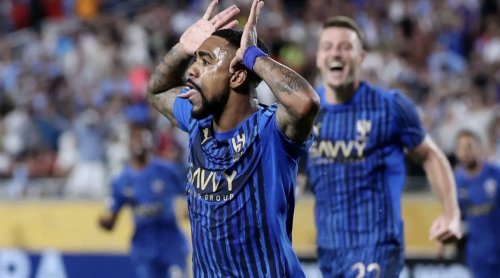 الهلاليون في قمة السعادة.. رقم خيالي يُمنح لكل لاعب هلالي بعد الفوز الكبير على مانشستر سيتي!