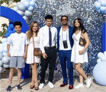 شاهد .. ابن عمرو سعد يلفت الأنظار في تخرجه.. أصبح شابا وسيما