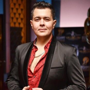 شاهد .. ممثل مصري خضع لعملية جراحية وهذه حالته الصحية الآن