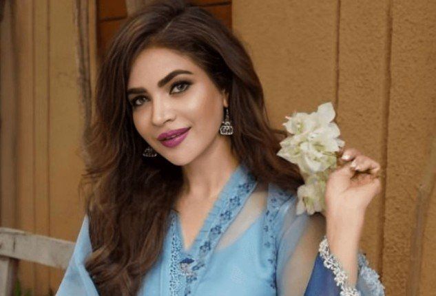 تفاصيل صادمة بشأن العثور على جثة فنانة شهيرة متحللة داخل مسكنه