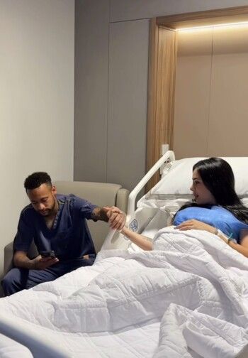 شاهد .. حبيبة نيمار توثق اهتمامه بها ورومانسيته قبل الولادة