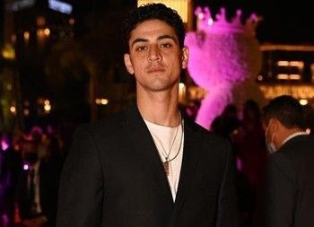 شاهد .. خسر الكثير من الوزن وظهر بوجه شاحب.. ممثل يتحدث عن أزمته الصحية