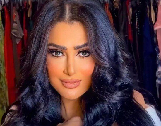 غادة عبد الرازق تتعرض لإصابة في القدم