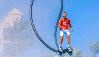 شاهد .. وفاة لاعب مصري خلال عرض سياحي في الغردقة