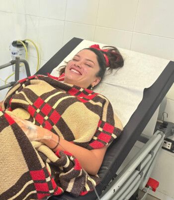 شاهد .. سينتيا خليفة تثير قلق محبيها بصور من المستشفى.. وهذه تفاصيل حالتها!