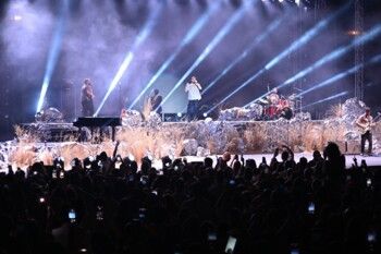 شاهد .. حفل مميز لفرقة أدونيس في "أعياد بيروت" تخلله إطلاق ألبوم وغناء ماريتا الحلاني