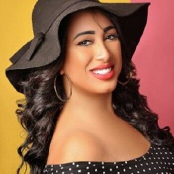 شاهد .. حريق يندلع في منزل فنانة مصرية وصرخة إستغاثة منها: "الحقونا.. البيت بيولع"