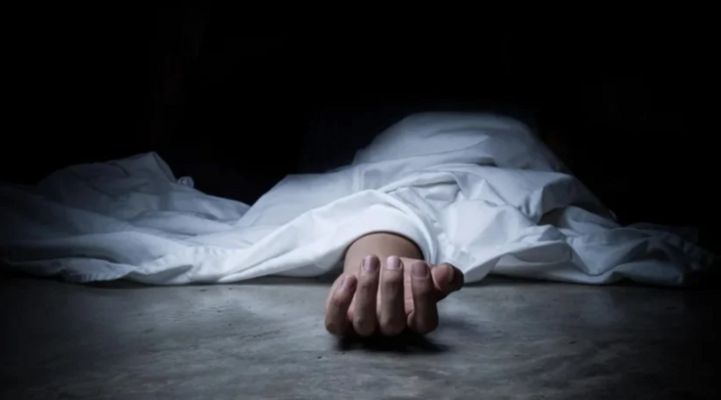 شاهد .. العثور على فنان متوفي داخل منزله