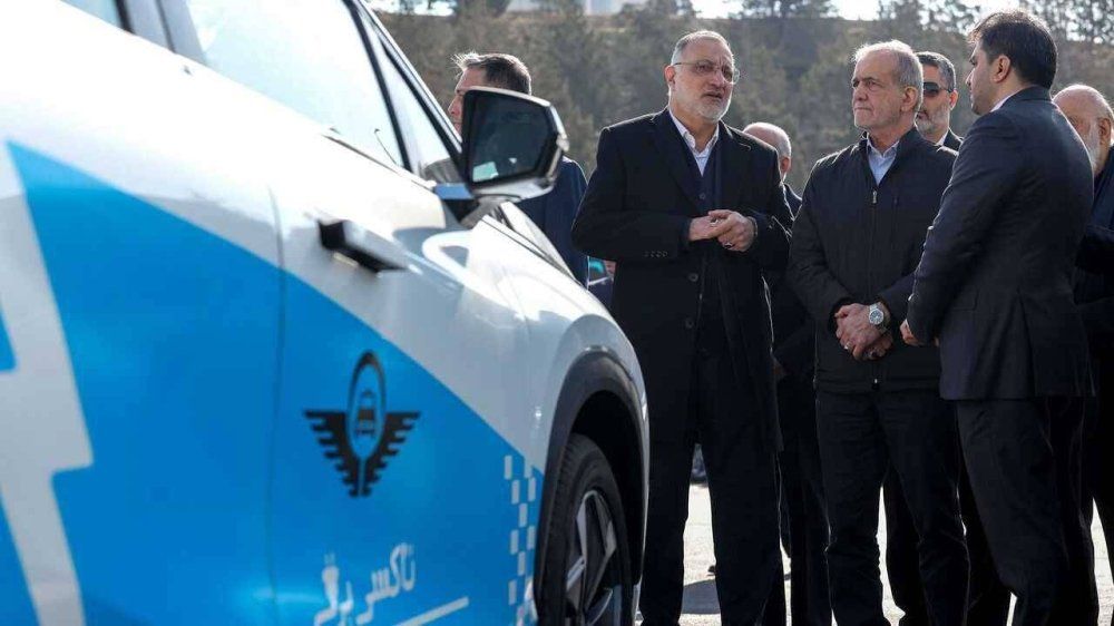 اتفرج – بنزين «مغشوش» يعطّل موكب الرئيس الإيراني