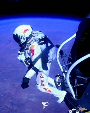 شاهد .. الرجل الذي قفز من الفضاء يرحل عن عالمنا بعد هذه الحادة المروعة