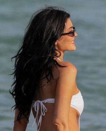 شاهد .. جراحة كايلي جينر الخفية إلى العلن