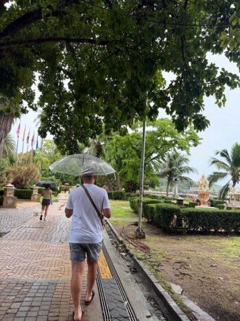 شاهد .. من الطفولة إلى الزواج.. رنا رئيس توثّق قصة حبها برسالة مؤثرة