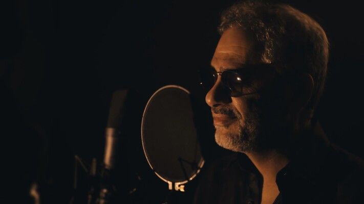 شاهد .. فضل شاكر كان حاضراً في زفاف إبن إيلي صعب بهذه الطريقة