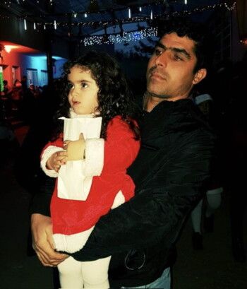 شاهد .. عبدو شاهين ينعى أقرب الناس اليه