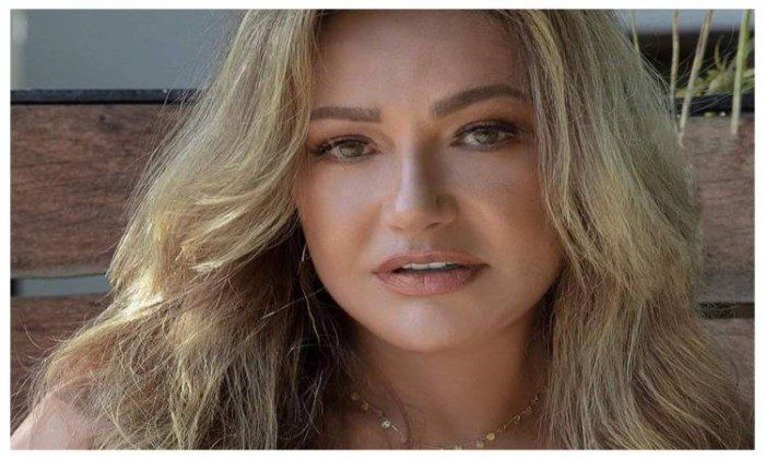 اتفرج.. ليلى علوي تشارك متابعيها بصورا جديدة من أرشيف ذكرياتها