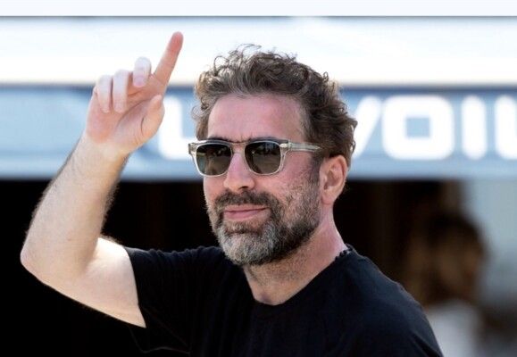 شاهد .. تزوجا بعيداً عن الأضواء.. سعيد الماروق بأحدث ظهور مع عروسه الجميلة