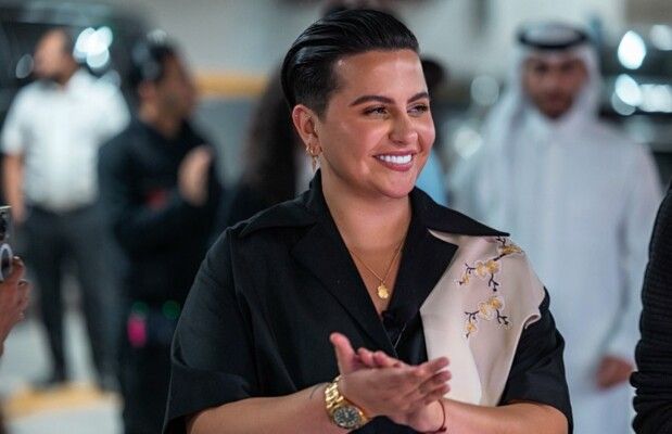 شاهد .. إطلالة شمة حمدان في زفاف شقيقتها تثير الجدل.. لم ترتدِ فستاناً!