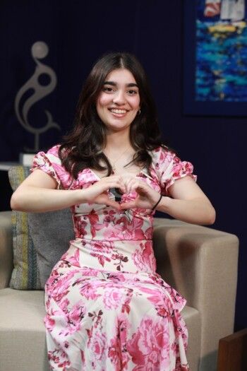 شاهد .. كريستا ماريا أبو عقل تروي كيف رسم القدر مشاركتها في La Voix وتكشف عن صفات Corneille وراء الكواليس