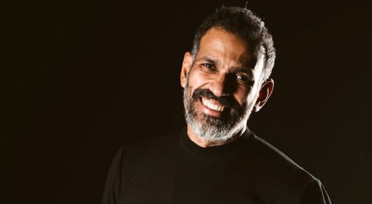 شاهد .. بعد النجاح .. هذا ما قاله إيهاب عبد الواحد عن أحمد سعد