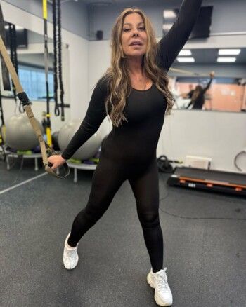 شاهد .. هل تذكرون صاحبة أغنية "ماغاباي" الشهيرة ؟ هكذا أصبحت