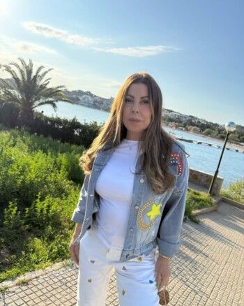 شاهد .. هل تذكرون صاحبة أغنية "ماغاباي" الشهيرة ؟ هكذا أصبحت