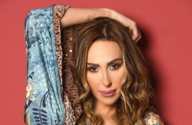 شاهد .. ورد الخال تستذكر مها بيرقدار برسالة ولوحة