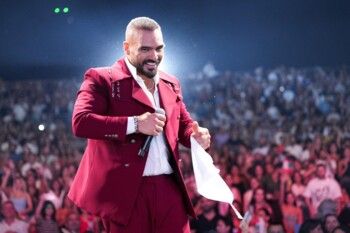 شاهد .. بعد الخيانة الشهيرة في حفل "كولدبلاي" .. هكذا اتخذ جوزيف عطية احتياطاته في أعياد بيروت